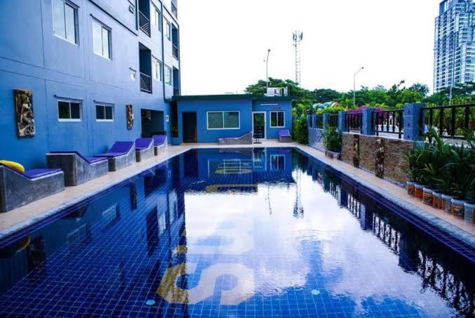 Trio Gems Condo Near Beach And Food Market Jomtien Beach Exterior photo